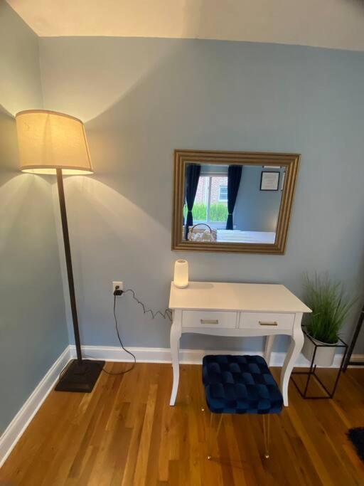 Unique & Peaceful Boston Home Екстериор снимка
