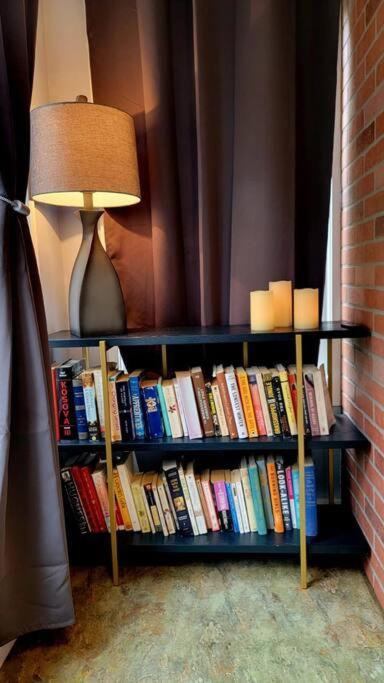 Unique & Peaceful Boston Home Екстериор снимка