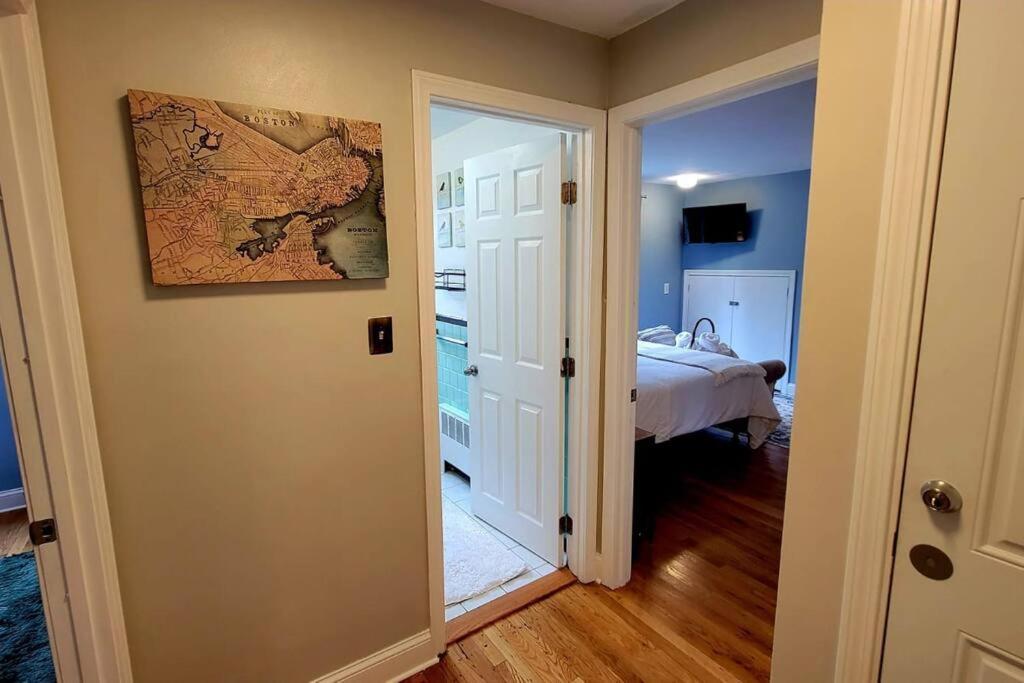 Unique & Peaceful Boston Home Екстериор снимка